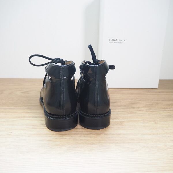TOGA PULLA トーガプルラ 美品 レースアップ レザーシューズ コンチョ