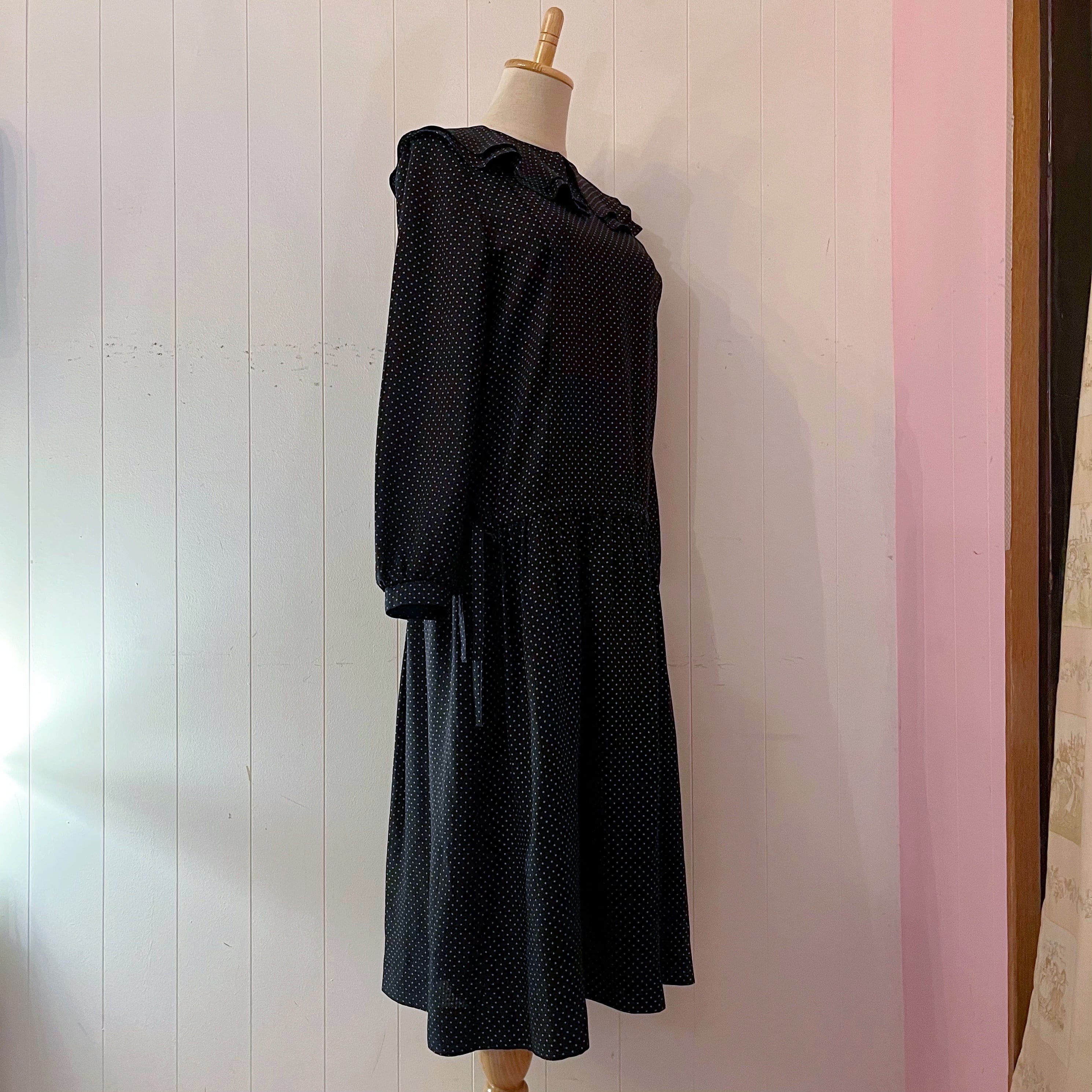 orange pin dot frill collar one-piece