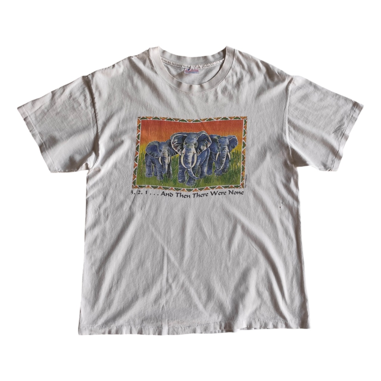 90's human i tees アニマルアートTシャツ　像　エレファント