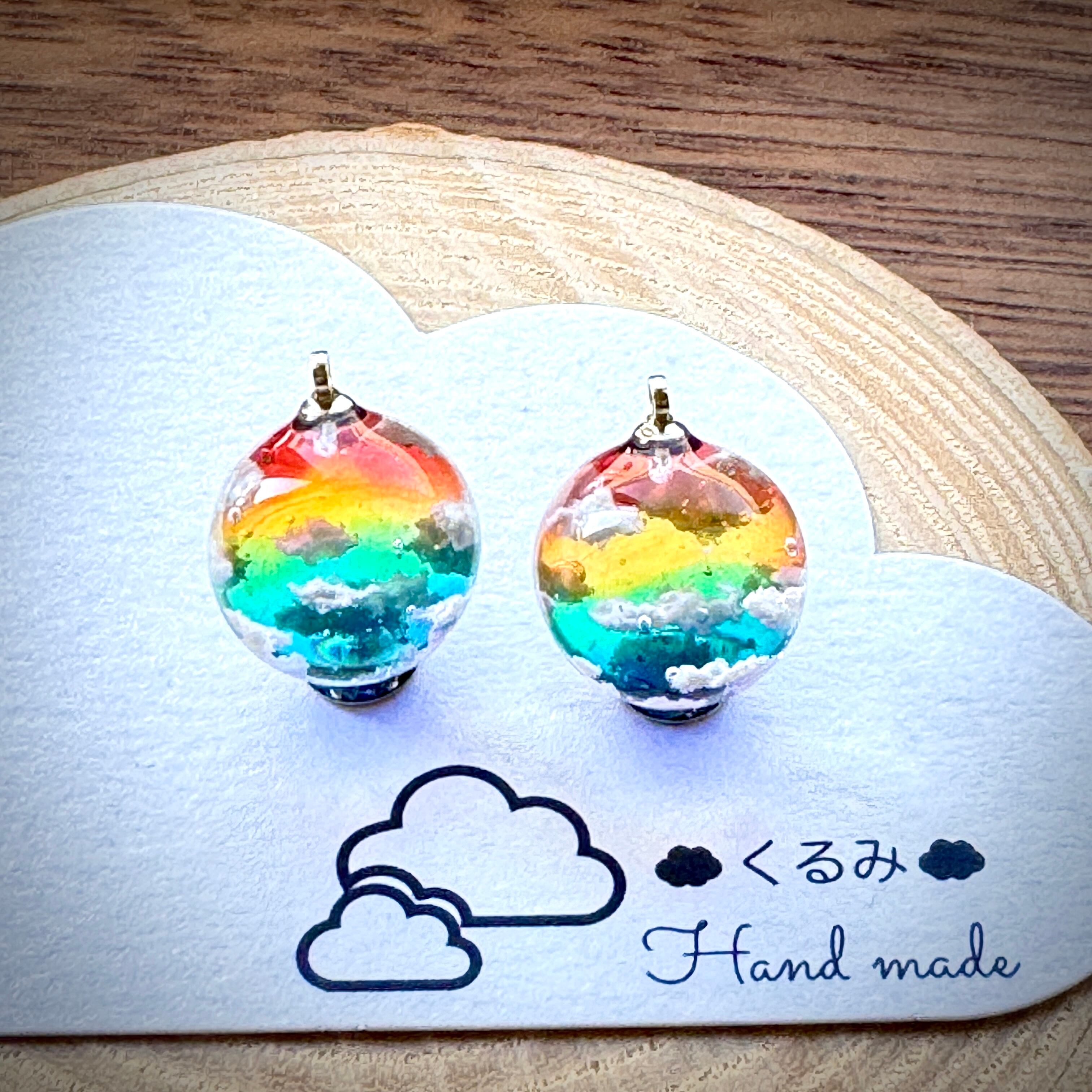 レジンピアス イヤリング 虹色の空 まん丸 14mm a