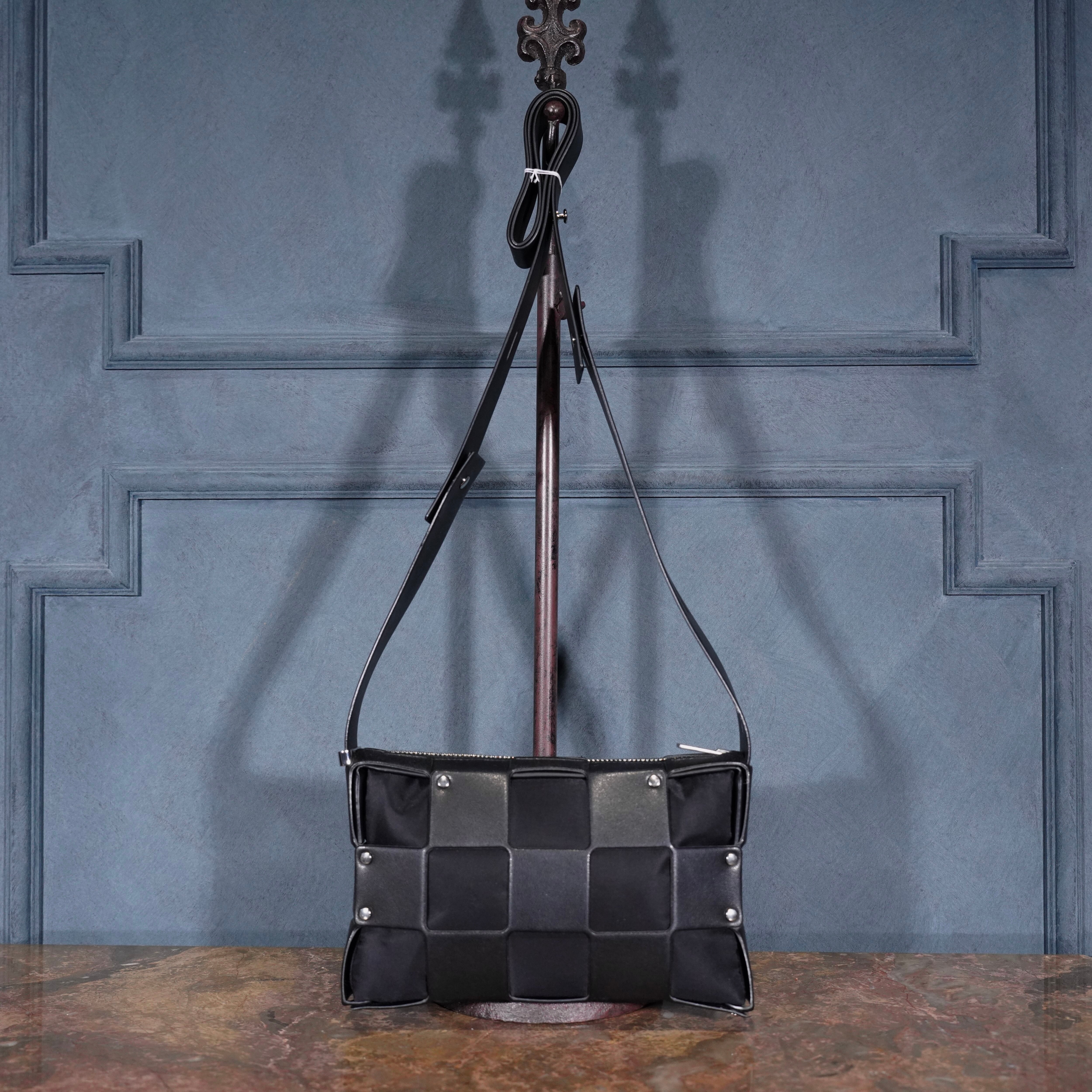 ISSEY MIYAKE BLOCK SHOULDER BAG/イッセイミヤケブロックショルダー