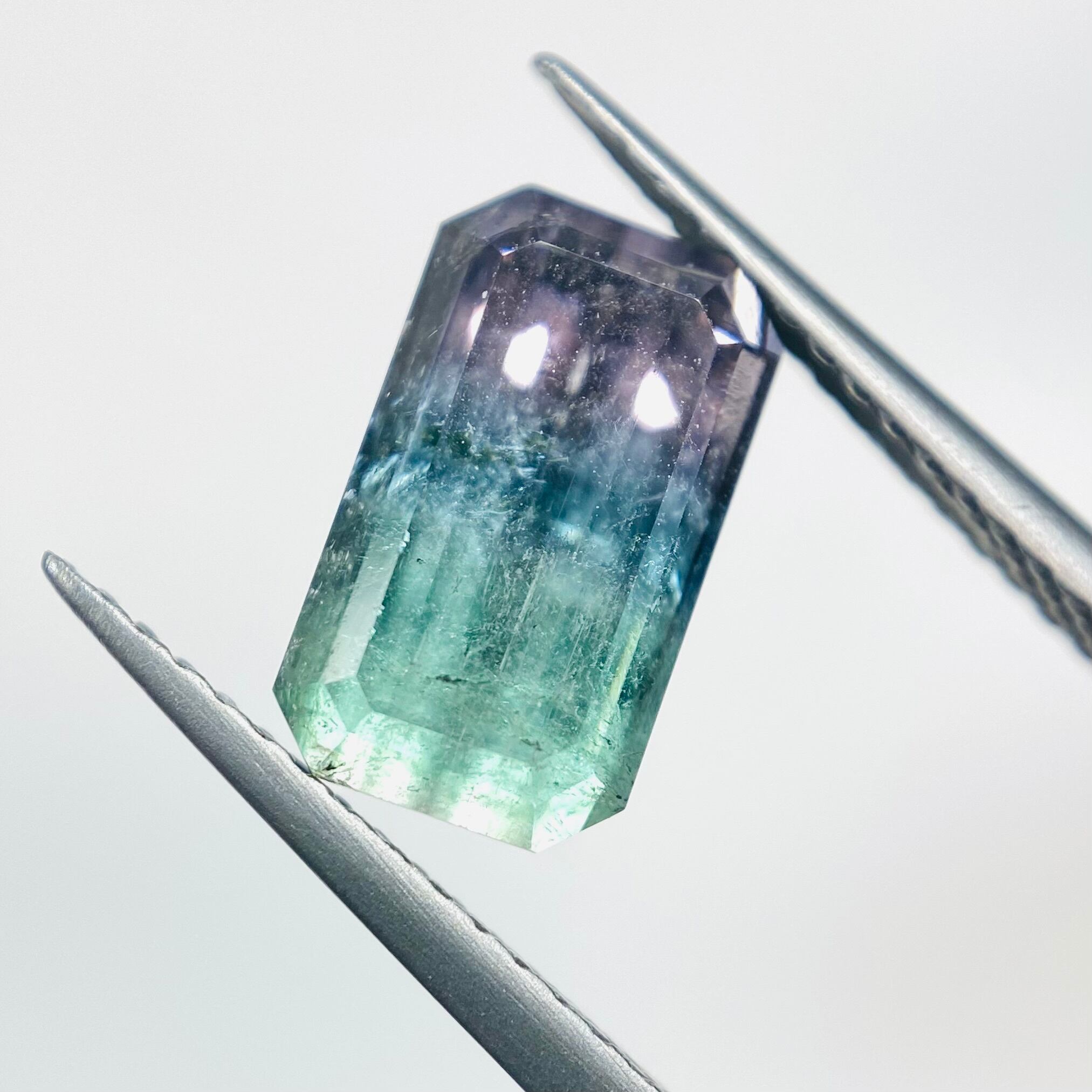 爽やかで幻想的なバイカラートルマリン