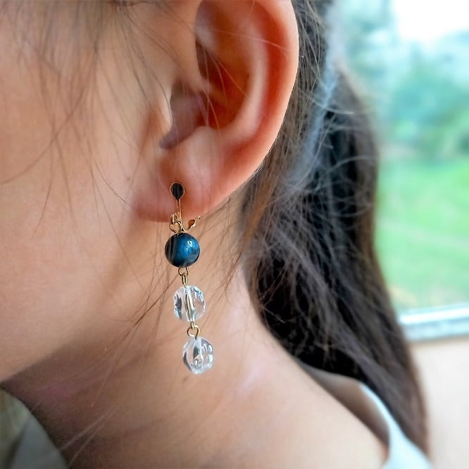 素粒水ビーズイヤリング（タイガーアイ）