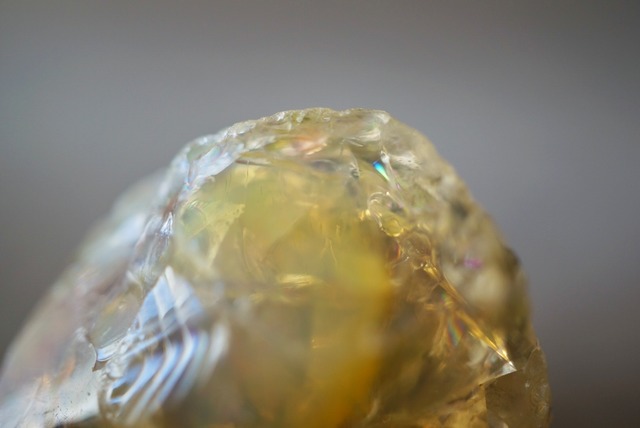 エッグ・イン・オパール Opal Egg 1082