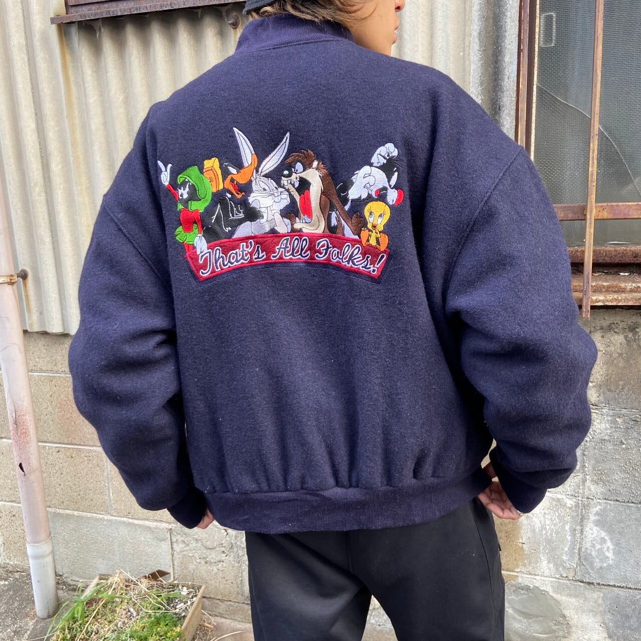 90年代 USA製 Warner Bros ワーナーブラザーズ LOONEY TUNES ルーニー・テューンズ キャラクターデザイン バック刺繍  ウールスタジャン メンズXL 古着 アワードジャケット 90s ヴィンテージ ビンテージ 【ブルゾン・ジャケット】【SS2201-15】 | cave  ...