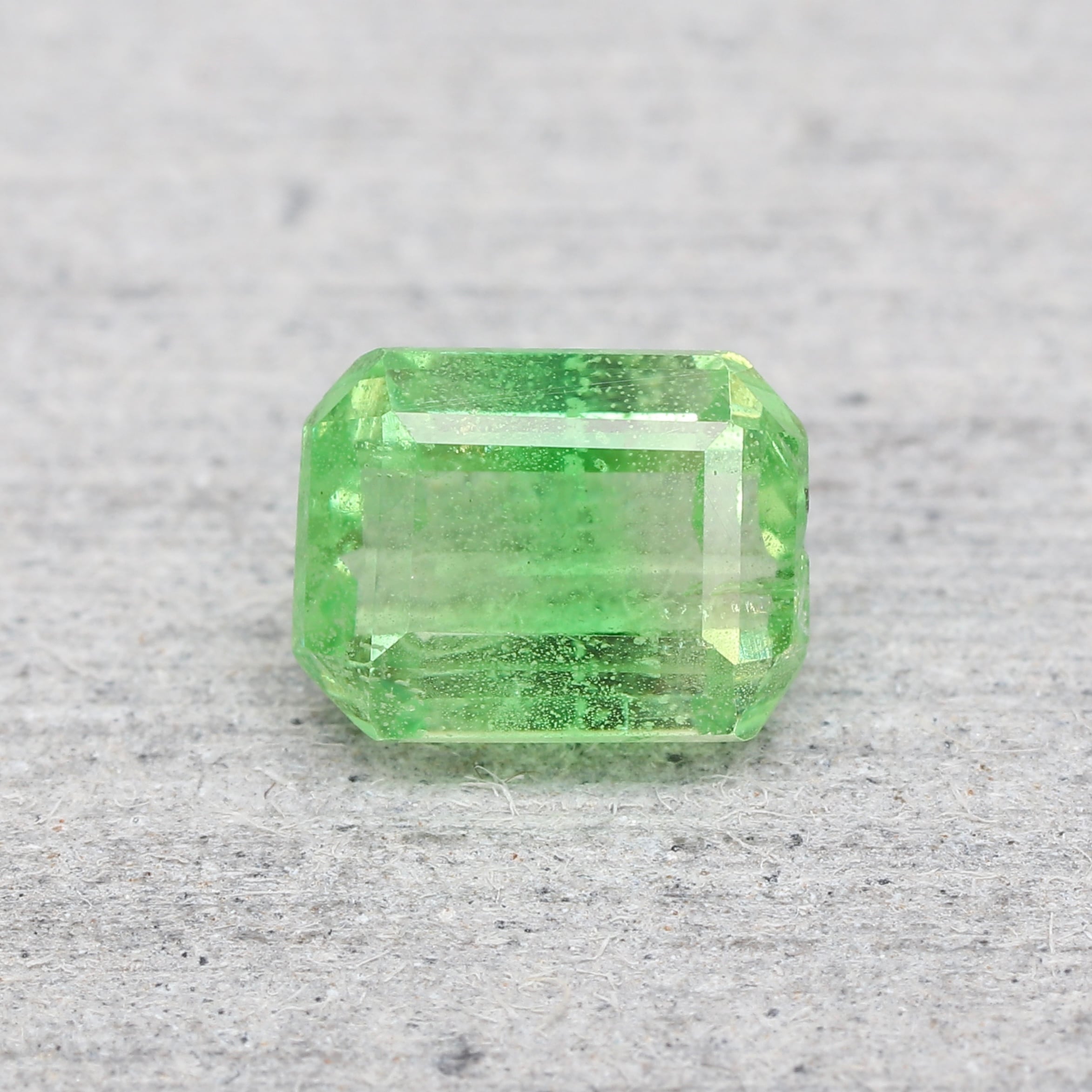 希少宝石マダガスカル産天然グランディディエライトルース 1.6ct No 