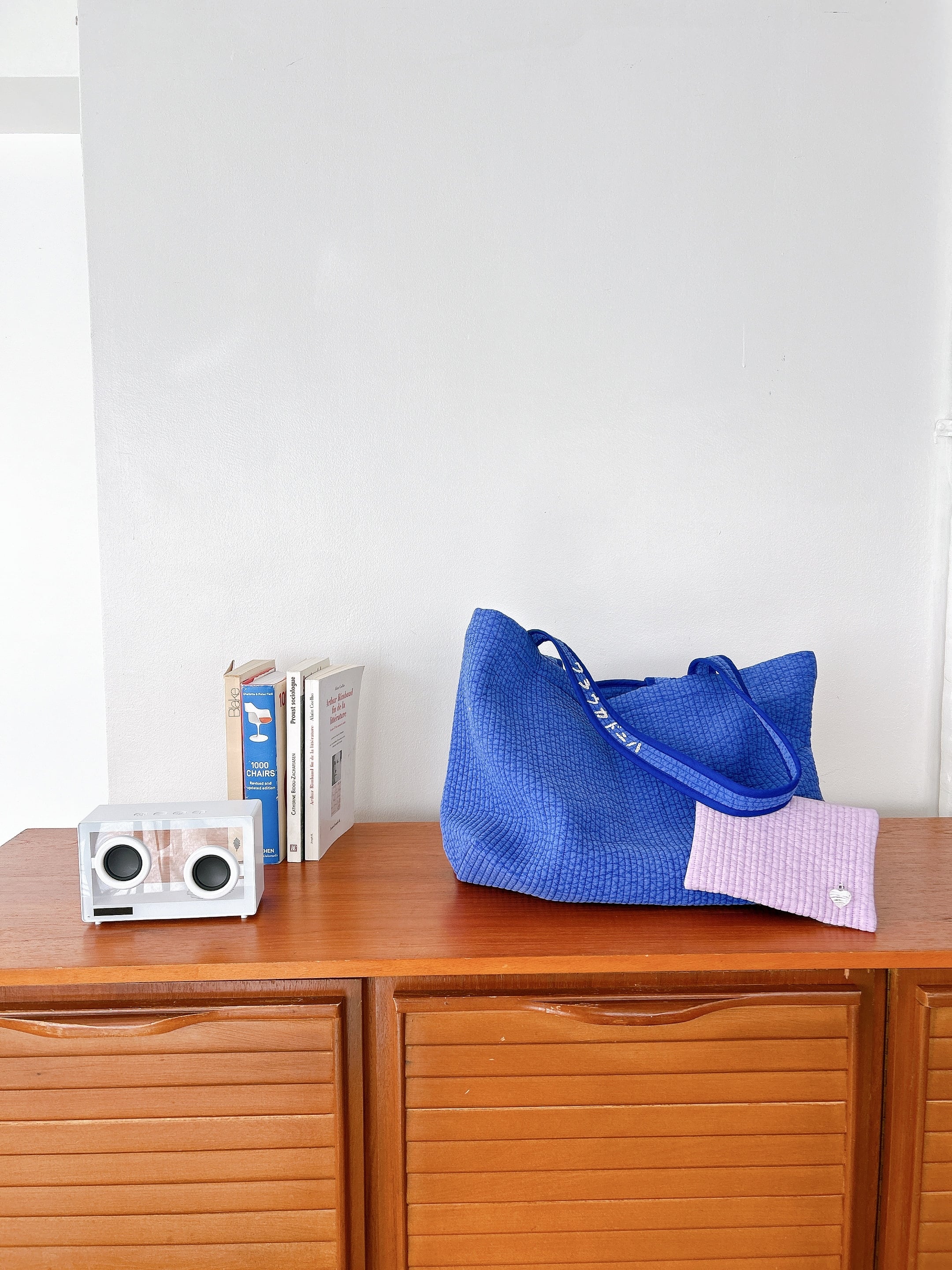 message ibul tote bag w/mini bag