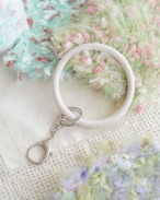 金具つきシリコンリング　: ベージュ