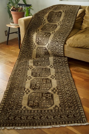 1562-Vintage Turkmen rug