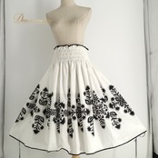 フラダンス 衣装 CoCoEmily ココエミリー パウスカート ホワイト系 ハワイアンプリント 花柄 植物柄 ハワイアン アロハ フラ ダンス レッスン 練習 ハワイアンダンス ブラック系 日本製 白 黒 モノトーン 華やか かわいい おしゃれ 上品 大人っぽい ダンス衣装 練習着 レッスンウェア