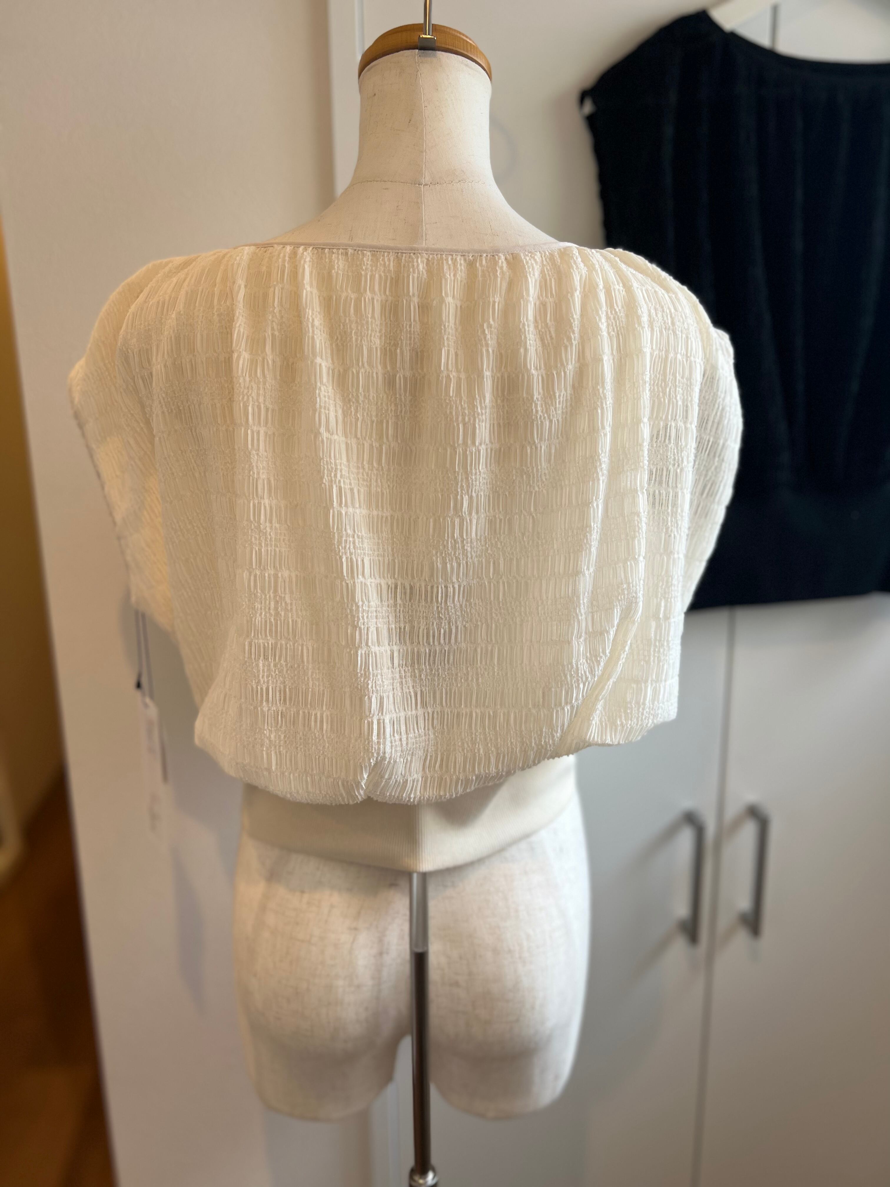 【DONEEYU/ヤマトドレス】フレンチスリーブショート丈プルオーバー