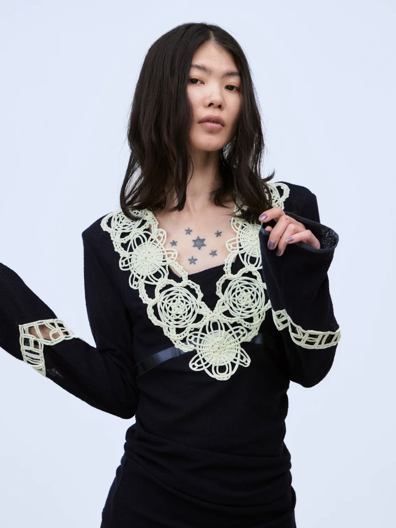【26AW】THINGS THAT MATTER シングスザットマター / トップス / MICROCOSMOS LACE SHEER TOPS　0586TM0671P - 2