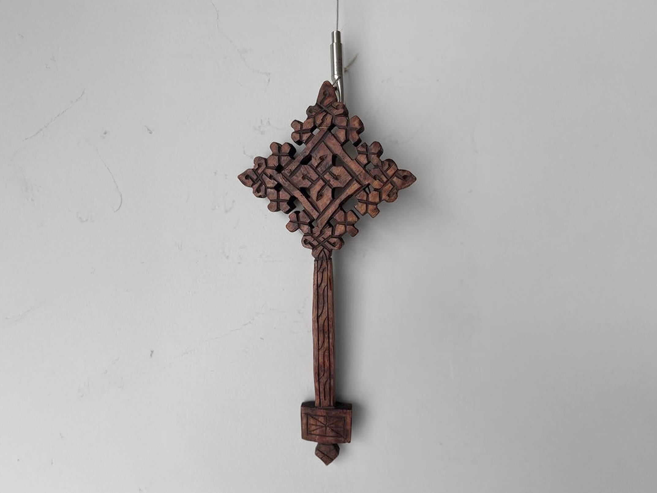 エチオピア ヴィンテージ 木製ハンドクロス|透かし彫り 十字架オブジェ | Ethiopia vintage Hand cross