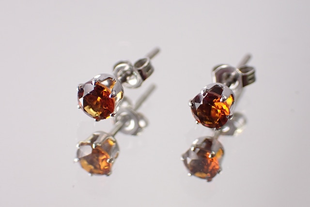 シトリンピアス　約4mm　[E10-3]