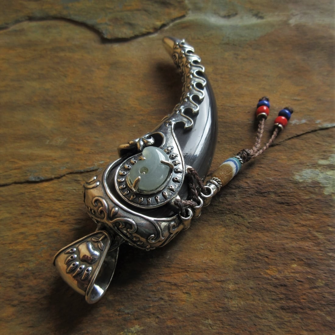 キムンカムイのお守り（爪）【過去作品】 | Amule-arcana