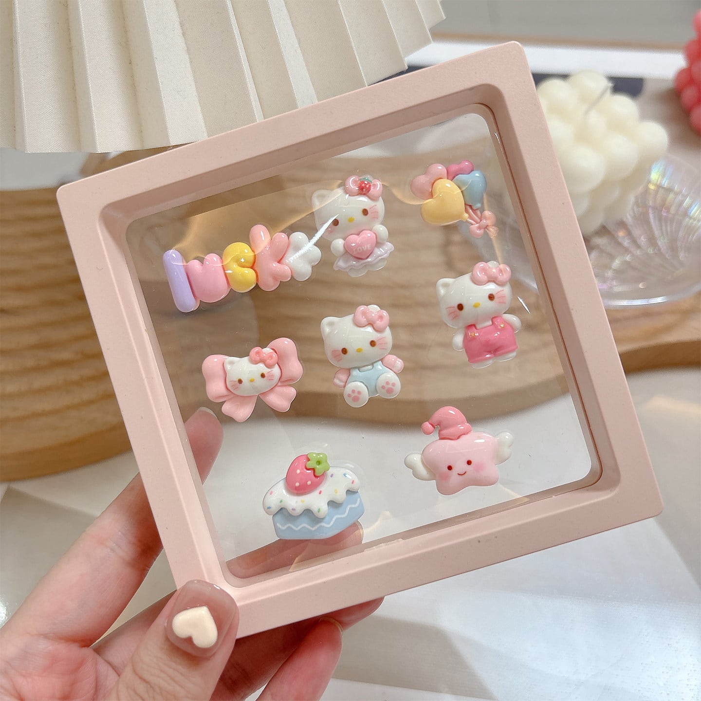 【ケース付き】跡が残らない♡ 超かわいい!女性向けカーチャーム・iPad・スマホケース対応 3D立体キャラクターデコレーション ディスプレイ用ノーリムシール