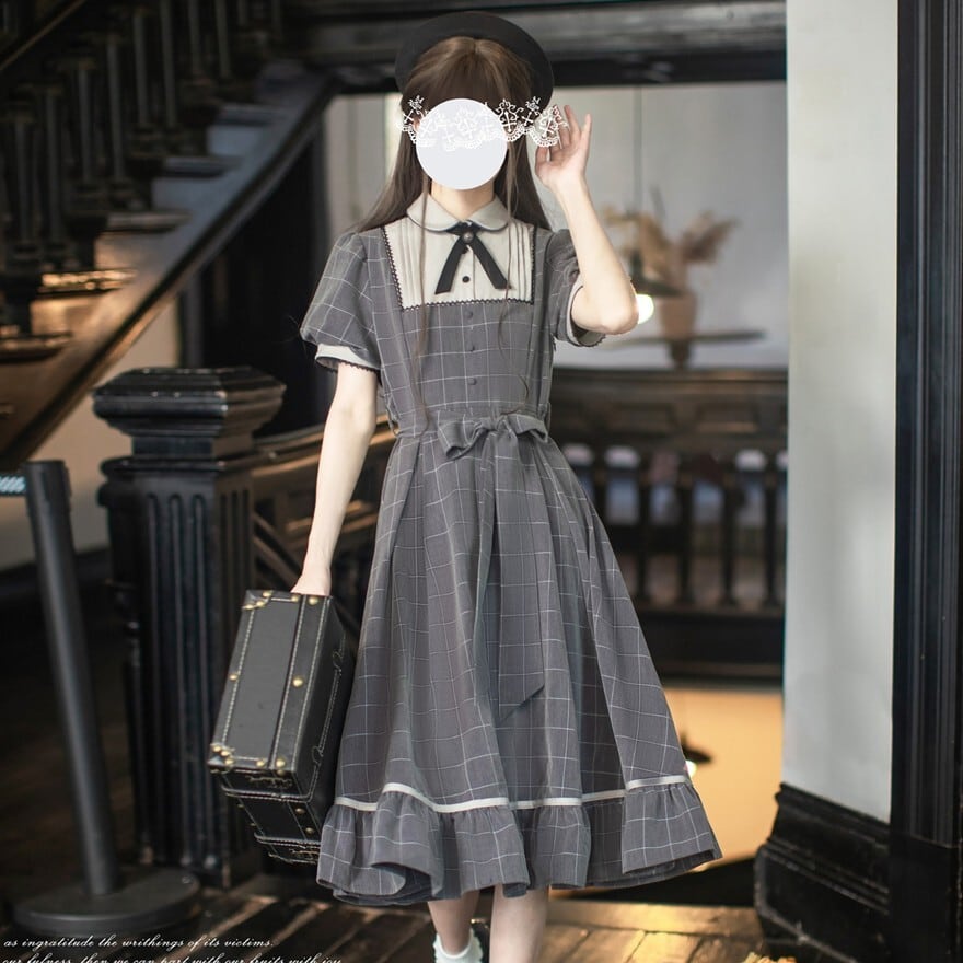希少HISCHRONE リボン フリル 半袖 スウェットワンピース さえら 灰青の石畳に揺れる格子 リボン付き裾フリル半袖クラロリ系ワンピース