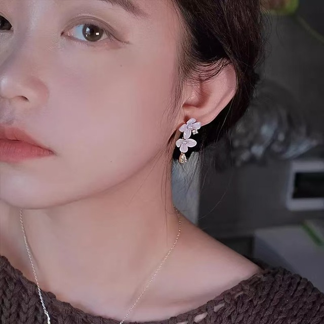 リフェイ 紫藤の花ピアス 실속