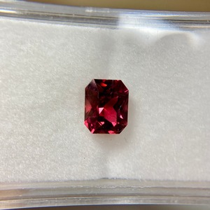 ガーネット 八角形 1.70ct ⑤　★オリジナルルースボックスでお届けします