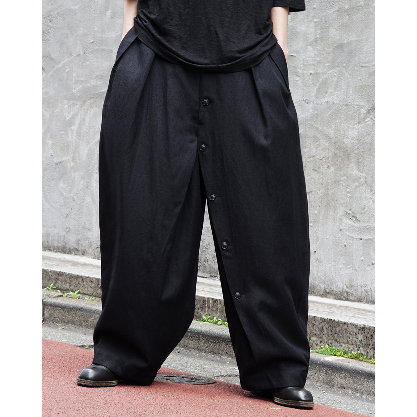 Professor.E ](プロフェッサーイー) 26SS-PE-TRL-03 Button Daft Pants