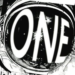 【CD】1st Album『ONE』【数量限定】