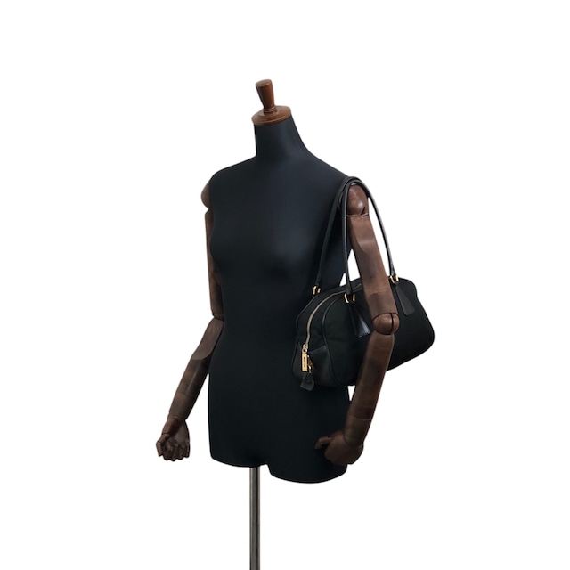 PRADA プラダ ハンドバッグ ブラック トライアングルロゴ ナイロン ミニボストン カデナ vintage ヴィンテージ オールド xamvs7