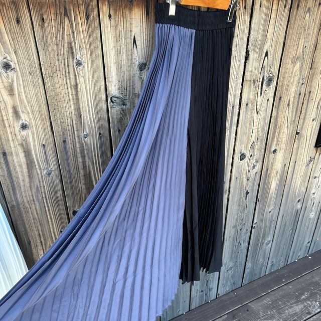 バイカラープリーツパンツ