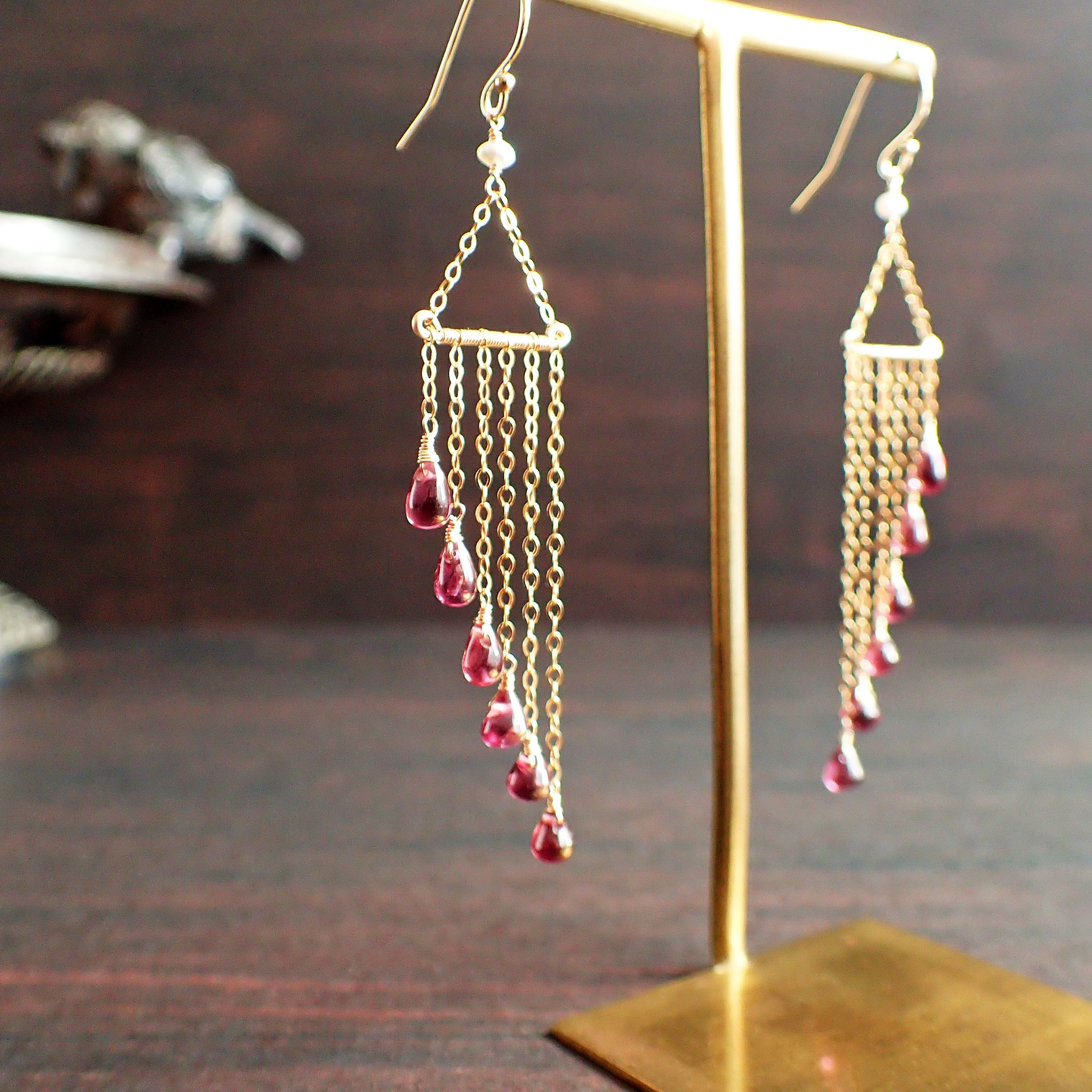 Garnet chandelier earrings | yukirra shop