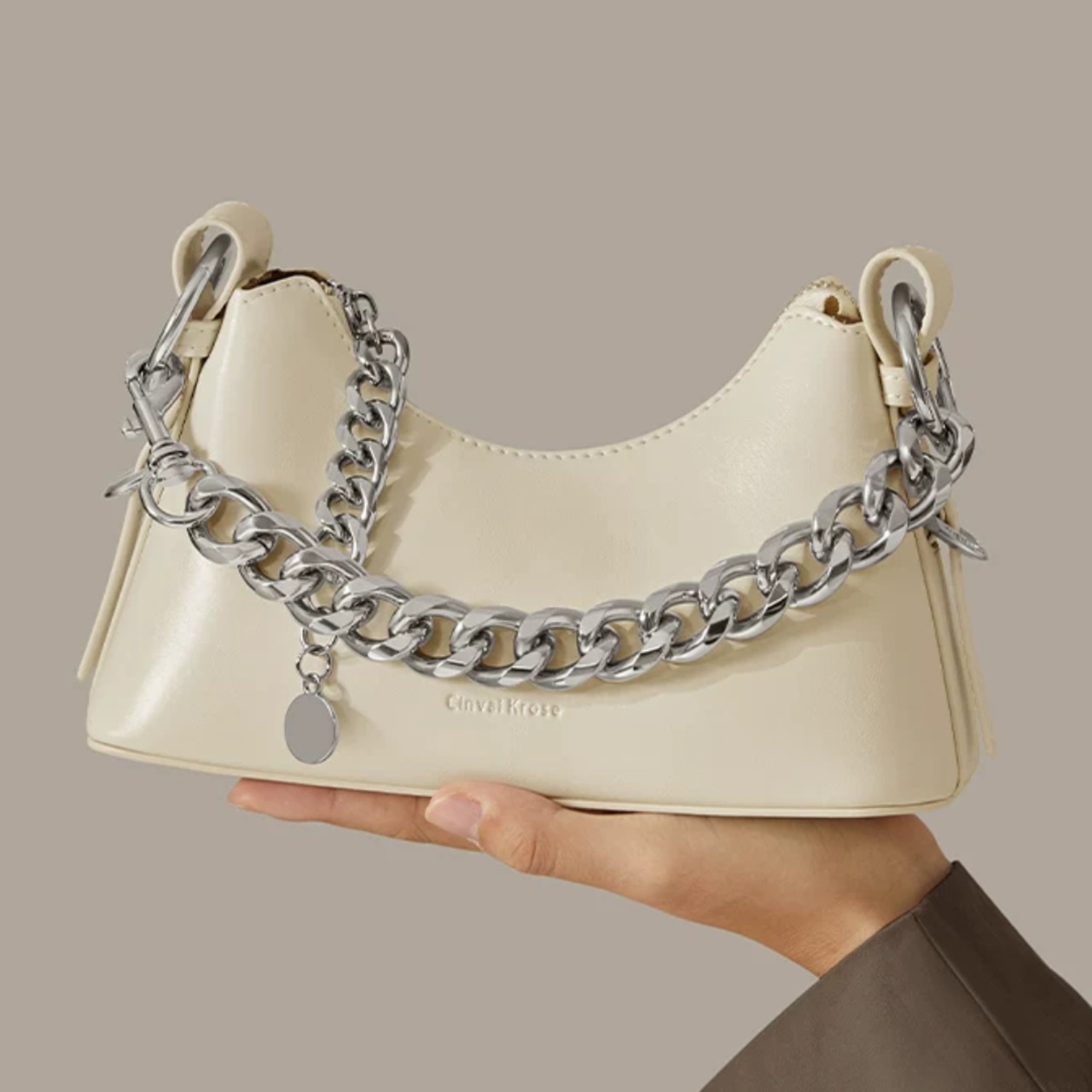 Crossbody bag with charm (ME497)