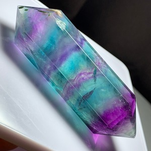 19.透明度あり♪グラデーションフローライトダブルターミネーテッドポイント