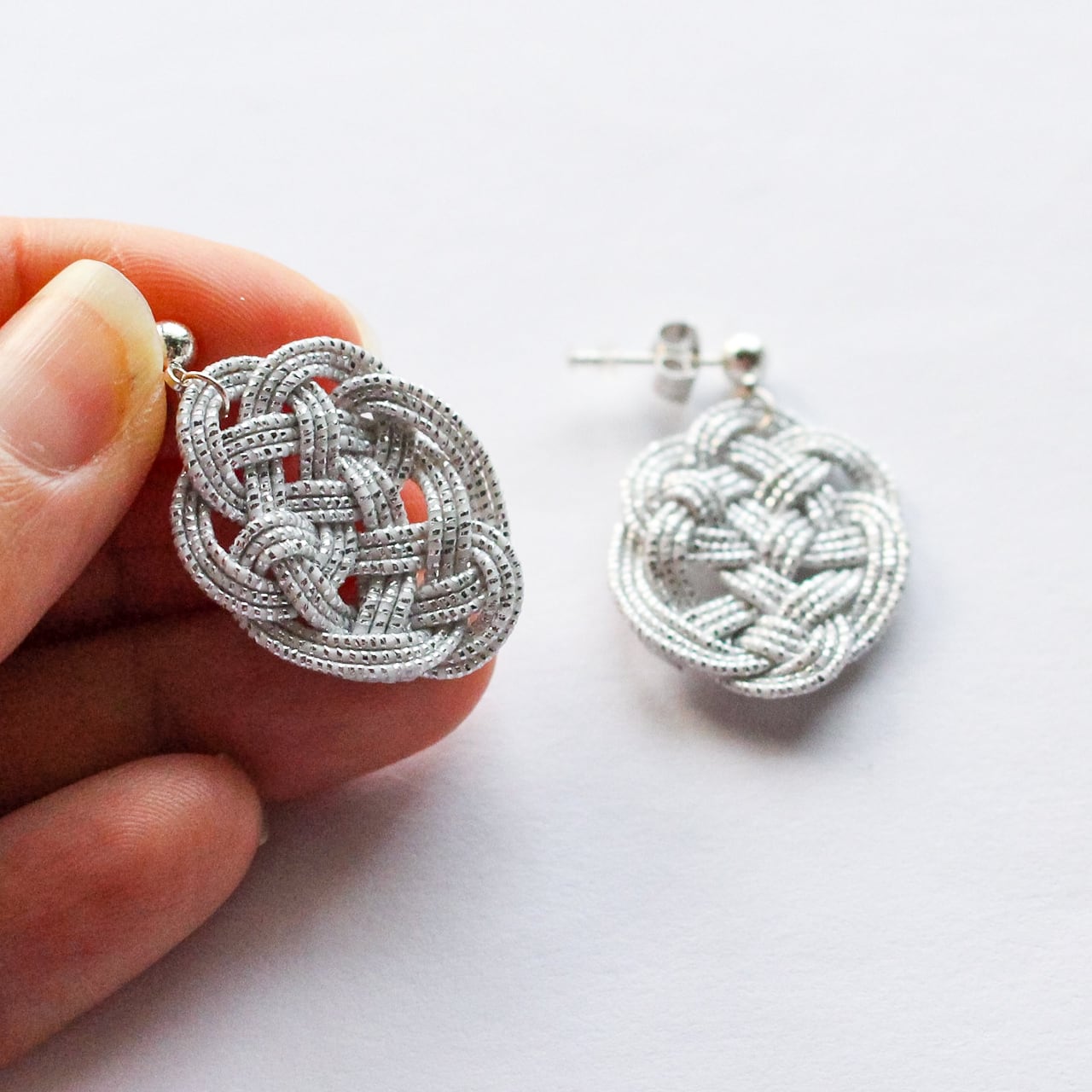 水引ピアス・イヤリング - TSUYA - シルバー | 紙単衣 - kamihitoe