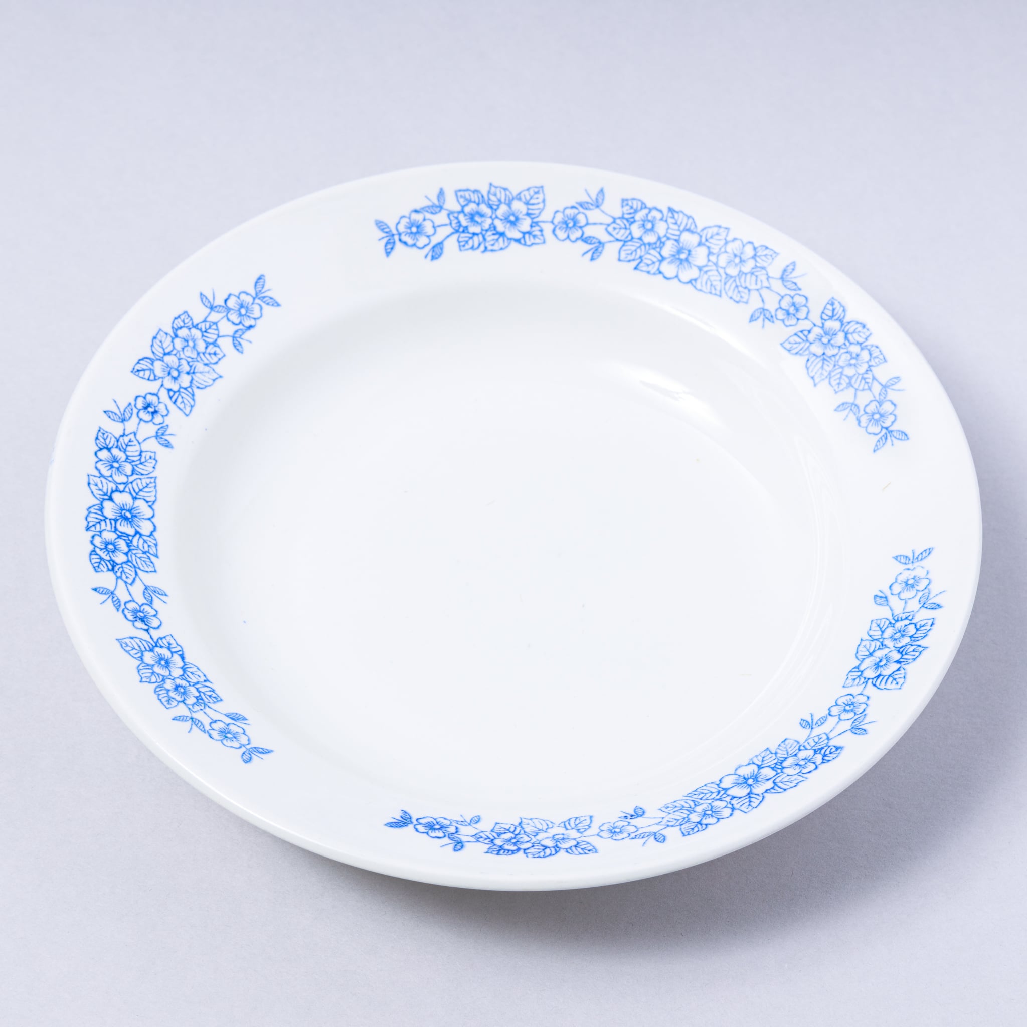 再入荷 ヴィンテージ皿 コナコヴォ陶器工場 旧ソ連 0344