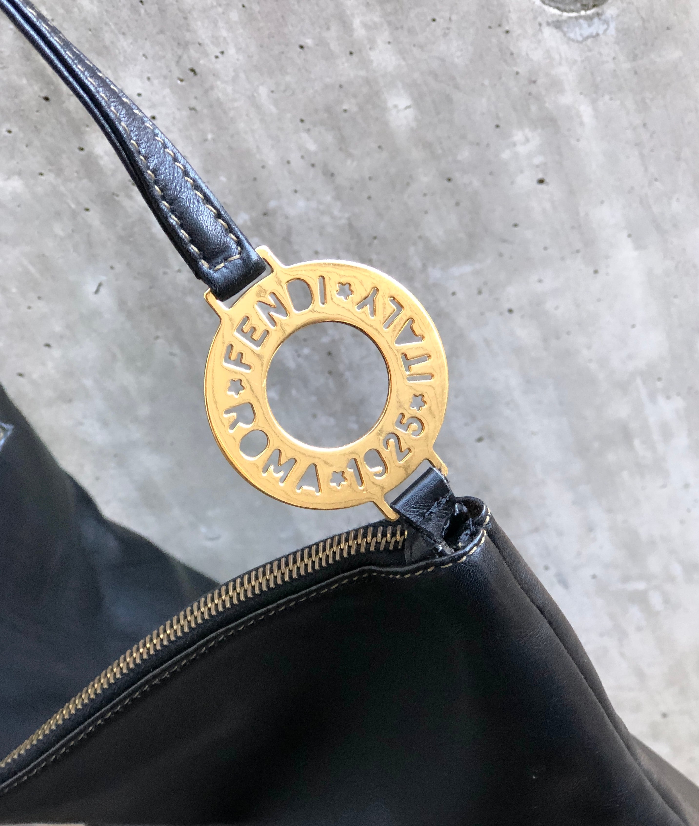 最安価格 美品 FENDI フェンディ SAS ビンテージ ショルダーバッグ