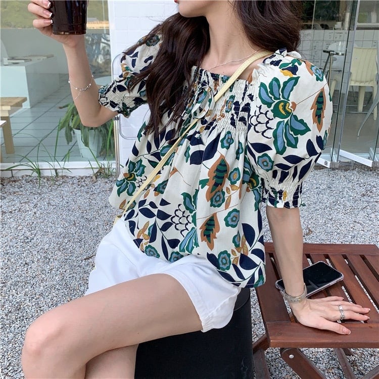 トップス レディース シャツ S M L XL 2XL 3XL4XL ショート丈 袖あり 半袖 スクエアネック 体型カバー 華奢見え かわいい 大人可愛い きれいめ カジュアル おしゃれ 綺麗 ナチュラル こなれ感 ラフ ラブリー キュート ガーリー リラックス 爽やか 花柄 フラワー OL 通勤 学生 通学 デート お出かけ 女子会 休日 イベント リゾート 旅行 カフェ巡り ゆったり ダークグリーン 春 夏 秋 10代 20代 30代 韓国系 着回し 普段使い 体型カバー 楽ちん トレンド 送料無料