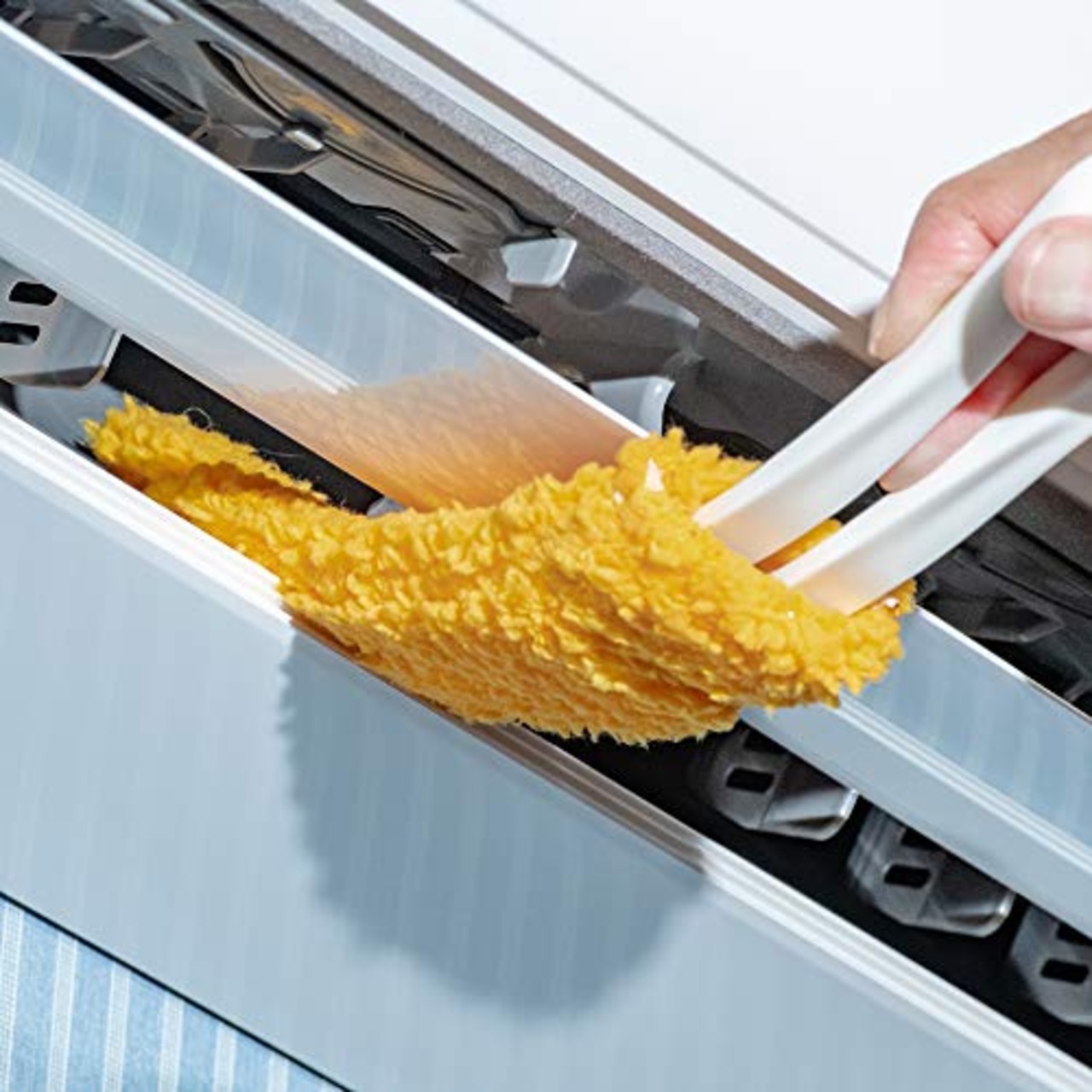 アズマ工業 エアコンスキマキーレー 本体 洗って繰り返し使える モップ交換可 エアコンの送風口・ルーバーの黒カビ・ホコリを拭き取る 拭き幅15cm(先端部6cm) BA650