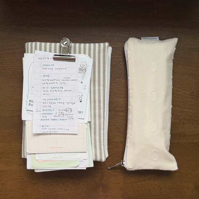 ★予約 papeterie.atelier 〔pencil case -puffy dot-〕
