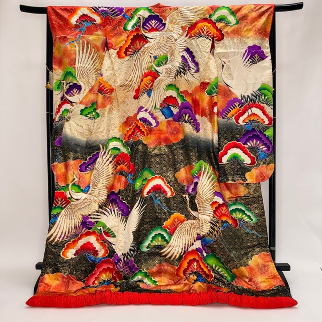 色打掛 正絹 鶴 刺繍 赤 オレンジ 打掛 花嫁衣裳 ポリエステル リサイクル 中古 ブライダル ウエディング 着物 6116