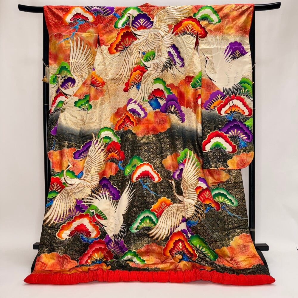 色打掛 正絹 鶴 刺繍 赤 オレンジ 打掛 花嫁衣裳 ポリエステル リサイクル 中古 ブライダル ウエディング 着物 6116