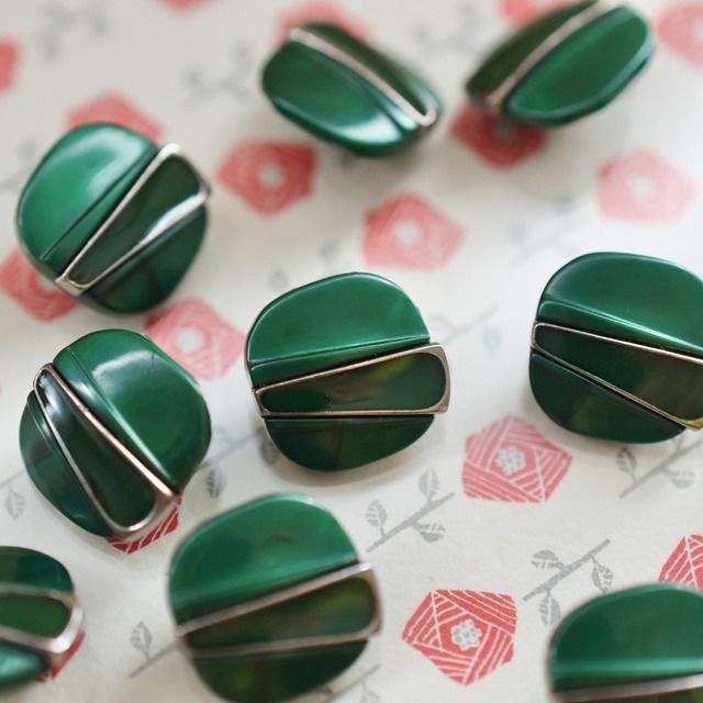 スクエア エナメルグリーン×グリーン 15㎜