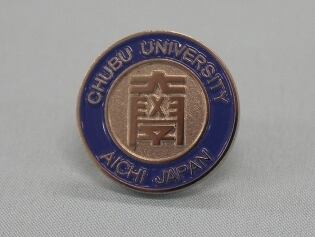 ピンバッジ（学章）青＆シルバー | 中部大学オリジナルグッズショップ