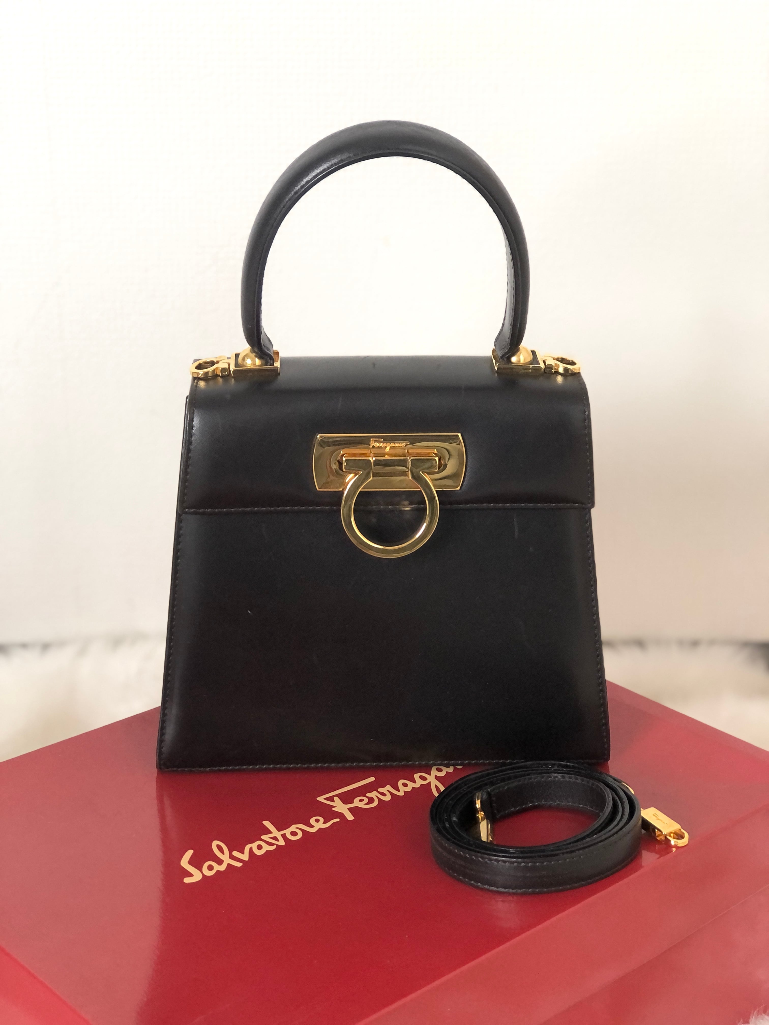 H約18cmSalvatore Ferragamo フェラガモ ショルダーバッグ  ブラウン