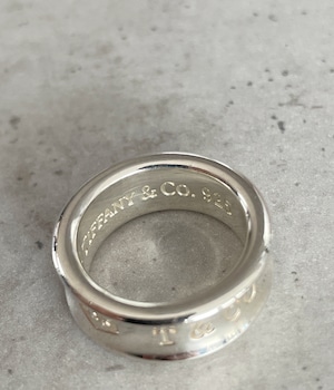 VINTAGE 90's TIFFANY&CO NARROW RING -1997-