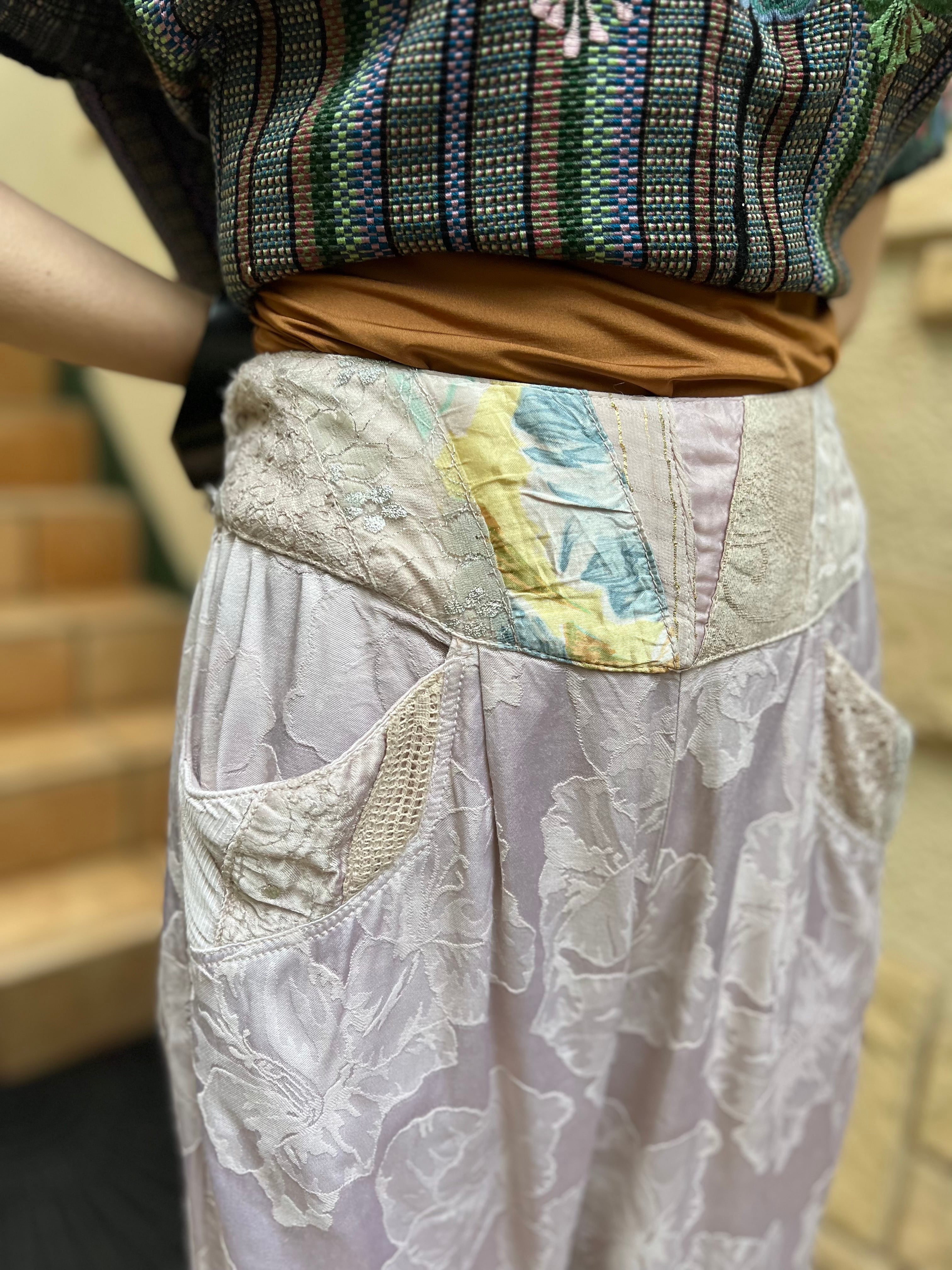 80s ITALY pink beige floral × lace patchwork rayon pants ヴィンテージ ピンクベージュ ×  レース パッチワーク パンツ Riyad vintage shop