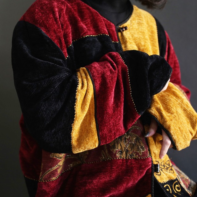 ”薩摩芋" color embroidery switching no-collar jacket