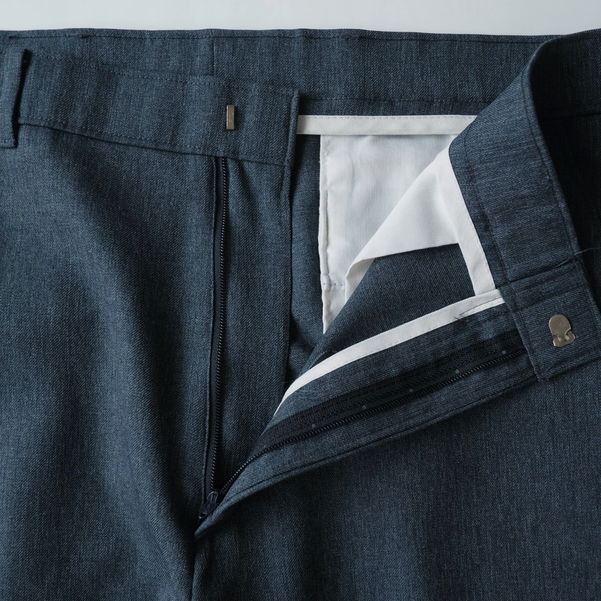 90s Levi'sアクションスラックス W34 L30 NAVY Levi's】90's Action Slacks W34 L30 Gray Navy Made in USA | RE:FOUND