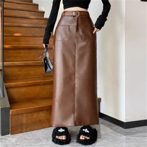 【送料無料】 スカート 2色 ロングスカート ペンシル フレア Iライン ストレート ロング マキシ ポケット フェイクレザー レザー 革 合皮 光沢 つや かわいい 大人可愛い 大人女子 こなれ感 シンプル カジュアル 大人 上品 おしゃれ お洒落 ラフ コンサバ ヘルシー 無地 冬 30代 40代 レディース 女性用 ママ デート お出かけ お茶会 女子会 休日 授業参観 着回し プチプライス カラバリ デイリーユース 普段使い オルチャン 韓国系 ファッション スタイル 楽ちん 着痩せ