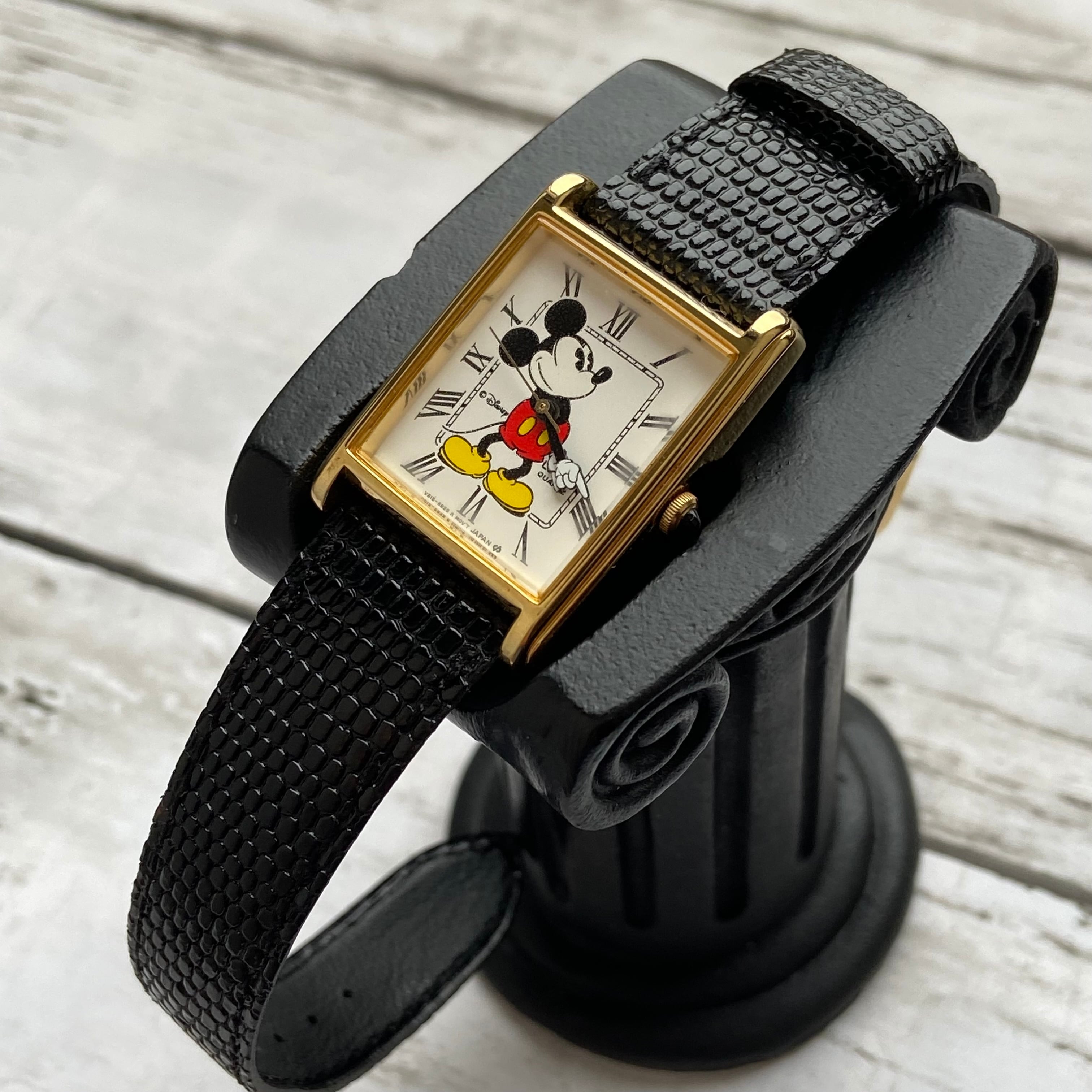 極美品・完品】90年代ヴィンテージ LORUS（SEIKO）ミッキーマウス