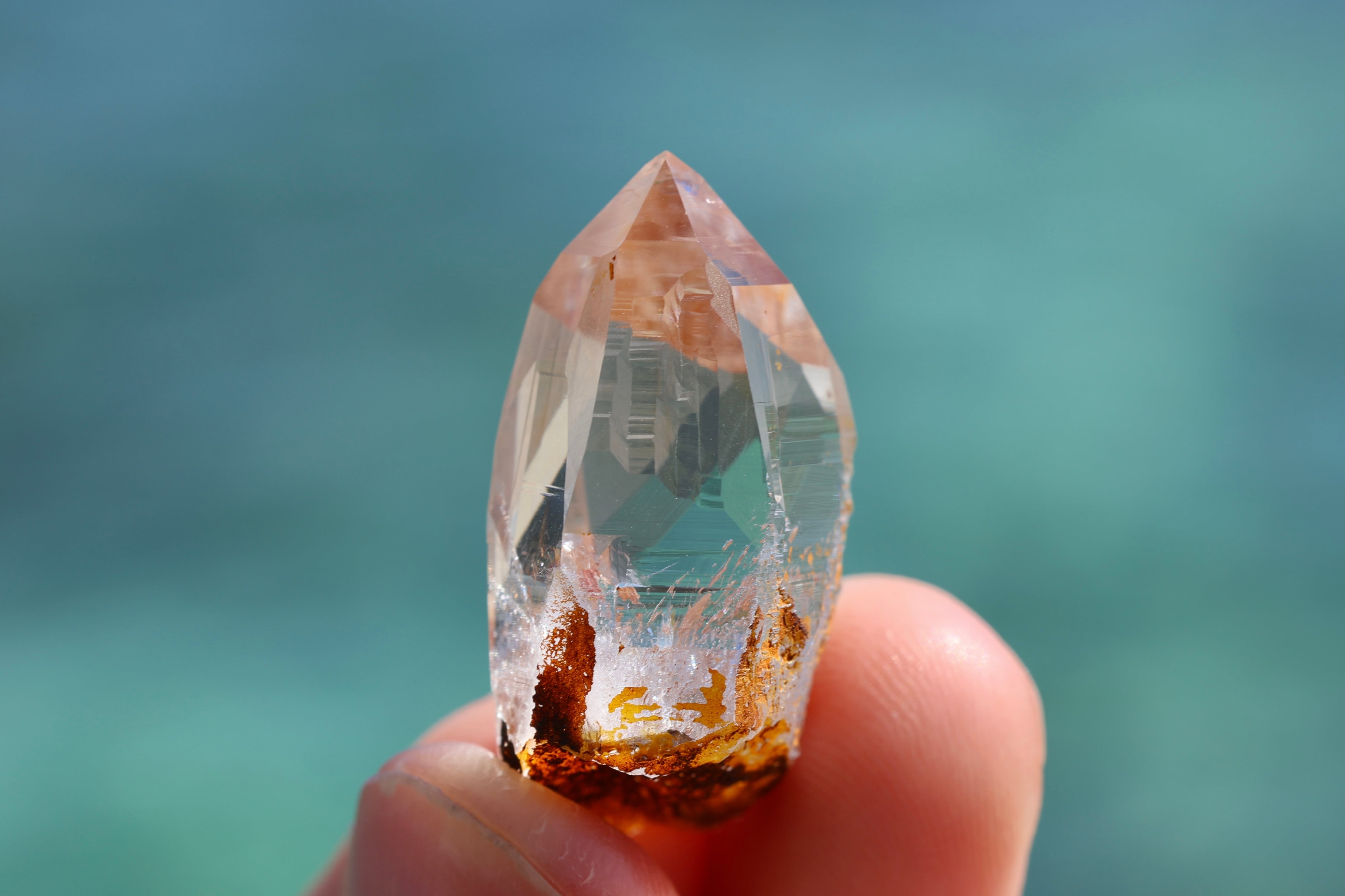 ヒマラヤ水晶 ガネーシュヒマール産 | 石垣島の夜光貝とヒマラヤ水晶