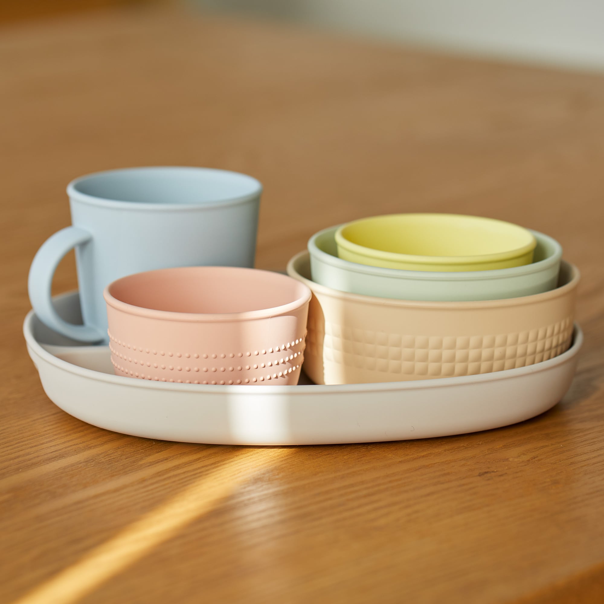送料無料】taneの食器セット(絵本付き) | Giving Store