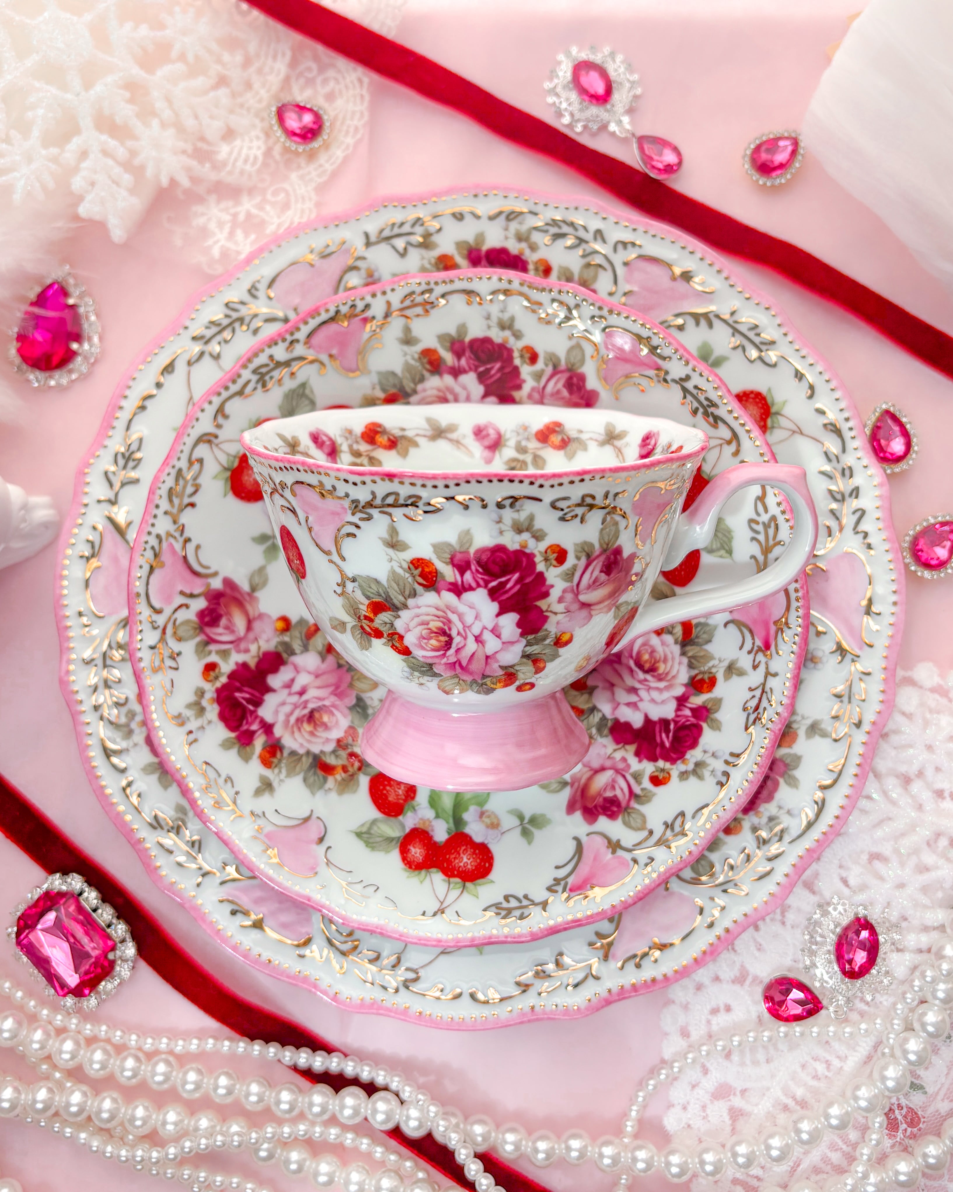 Strawberry Rose ❤︎〜苺薔薇のカップソーサー〜 | Blanche Neige